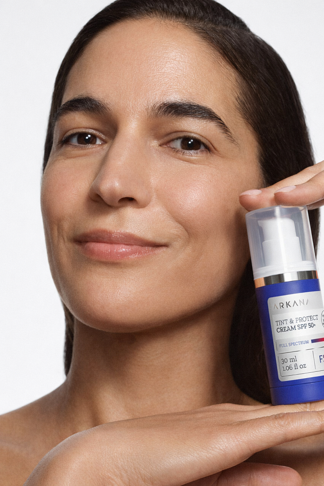 Tinted & Protect cream SPF 50 - Солнцезащитный крем для лица с тонирующим эффектом SPF 50